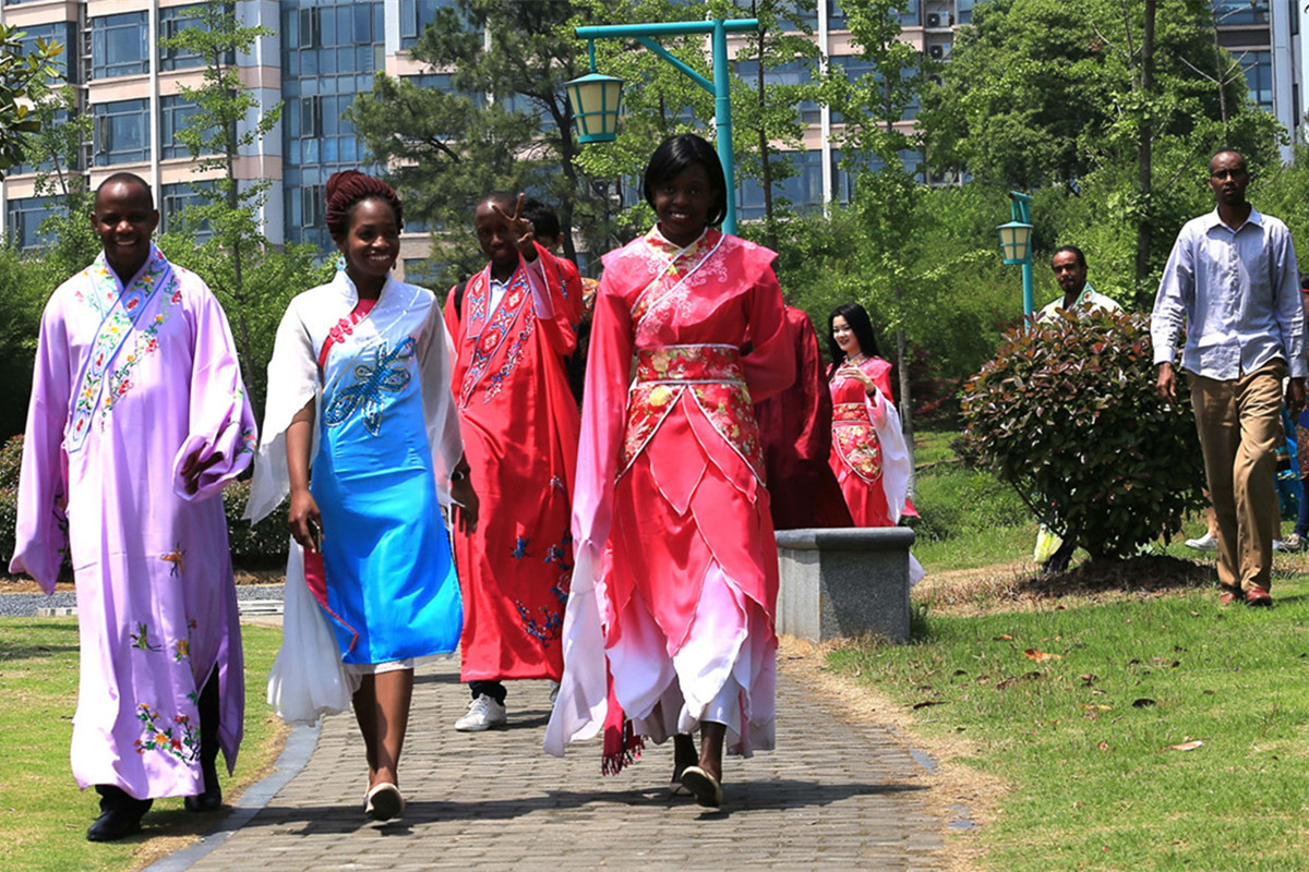 HAN TRADITIONAL COSTUME